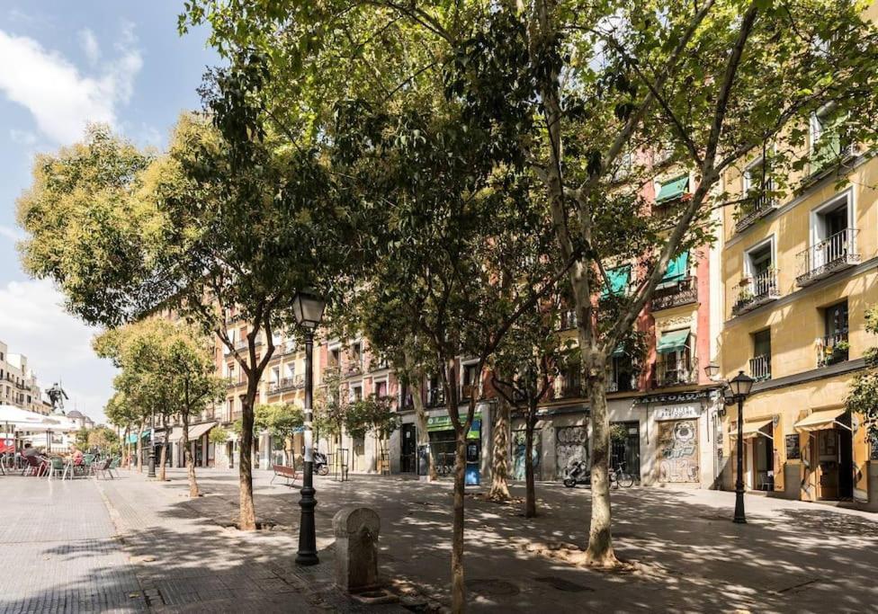 Estudio Lavapiés cerca de Antón Martín Madrid Exterior foto