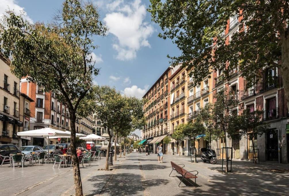 Estudio Lavapiés cerca de Antón Martín Madrid Exterior foto