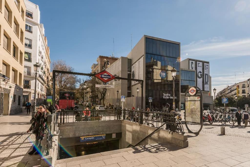 Estudio Lavapiés cerca de Antón Martín Madrid Exterior foto